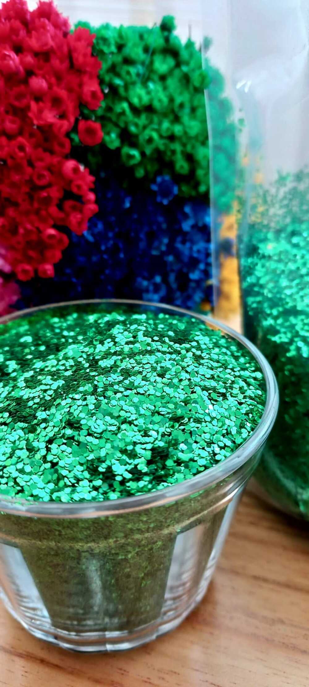 glitter-flocadinho-verde-10-gramas-marque-bem